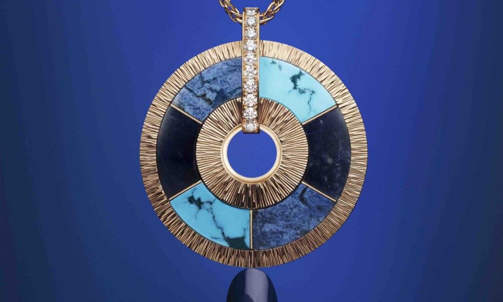 PIAGET, UNE SIGNATURE EN BLEU