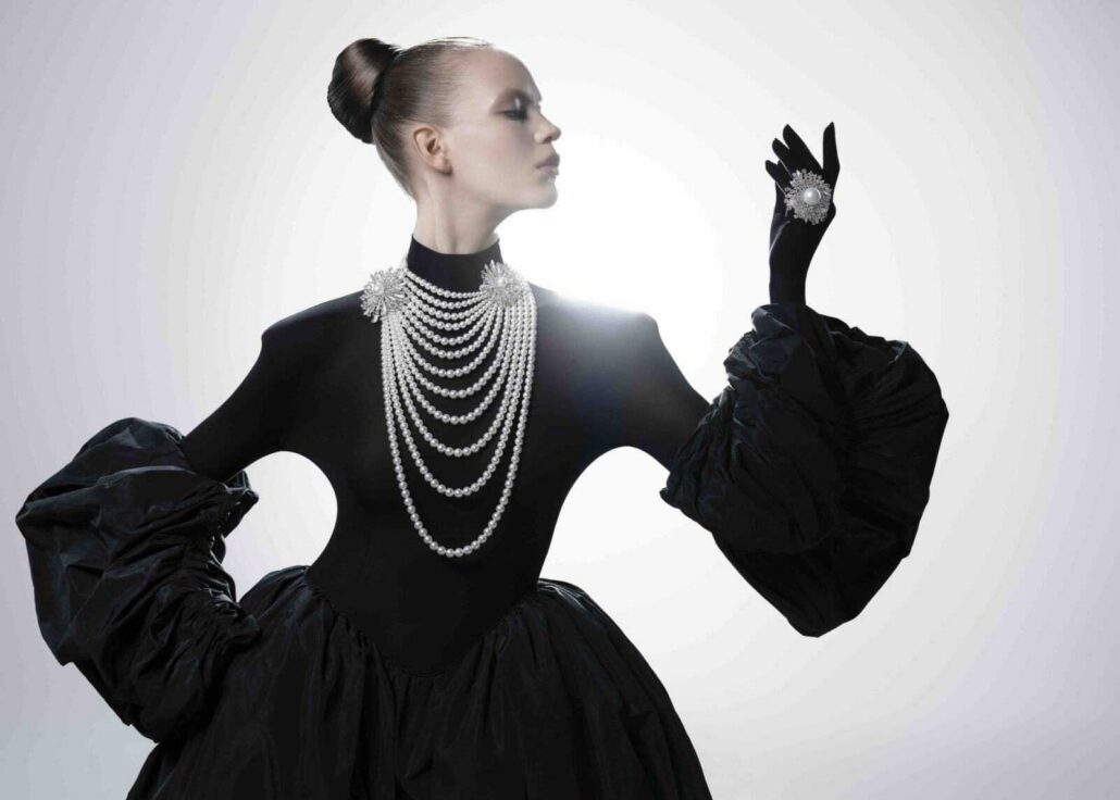 MIKIMOTO SIGNE L&rsquo;ÉCLAT