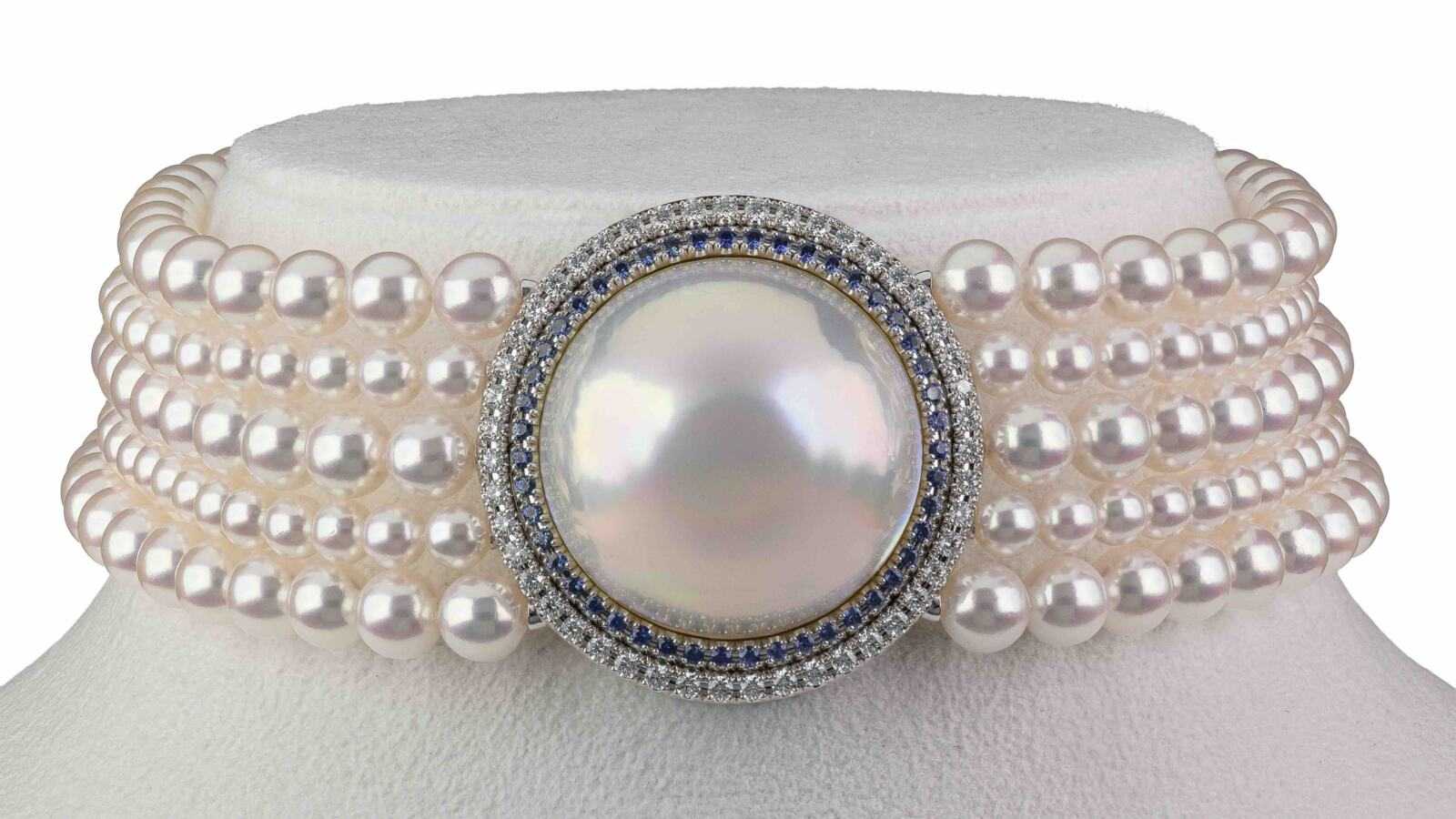 Collier Perle Mabé Or blanc 18 carats, perle Mabé, perles Akoya et diamants. © TASAKI